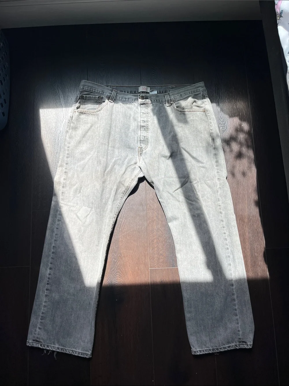 Men's Light Grey Straight Jeans